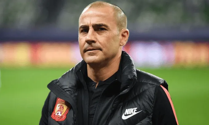 记者：卡纳瓦罗未接受中国足协的执教邀请，他在等欧洲球队